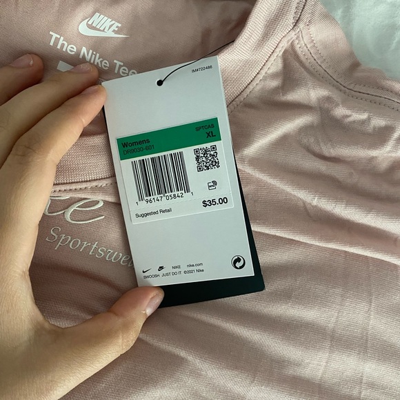 Nike slim fit crop tee - Picture 3 of 6